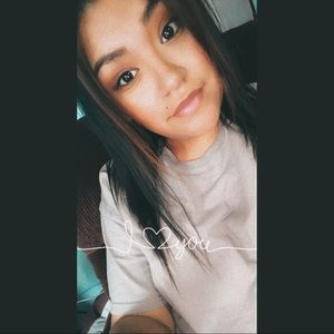 Meet your Posher, Lorena